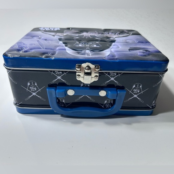 FREE w/ Purchase-Star Wars x Darth Vader - Metal Case / Container / Lunch Box 🧳✨ - Picture 7 of 15